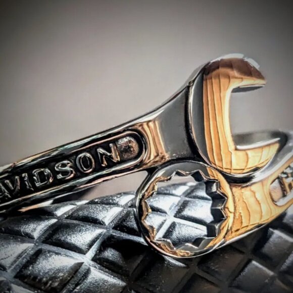 New Harley Davidson Wrench Adjustable Wristband Biker Bracelet Riders Cu… - Picture 1 of 7
